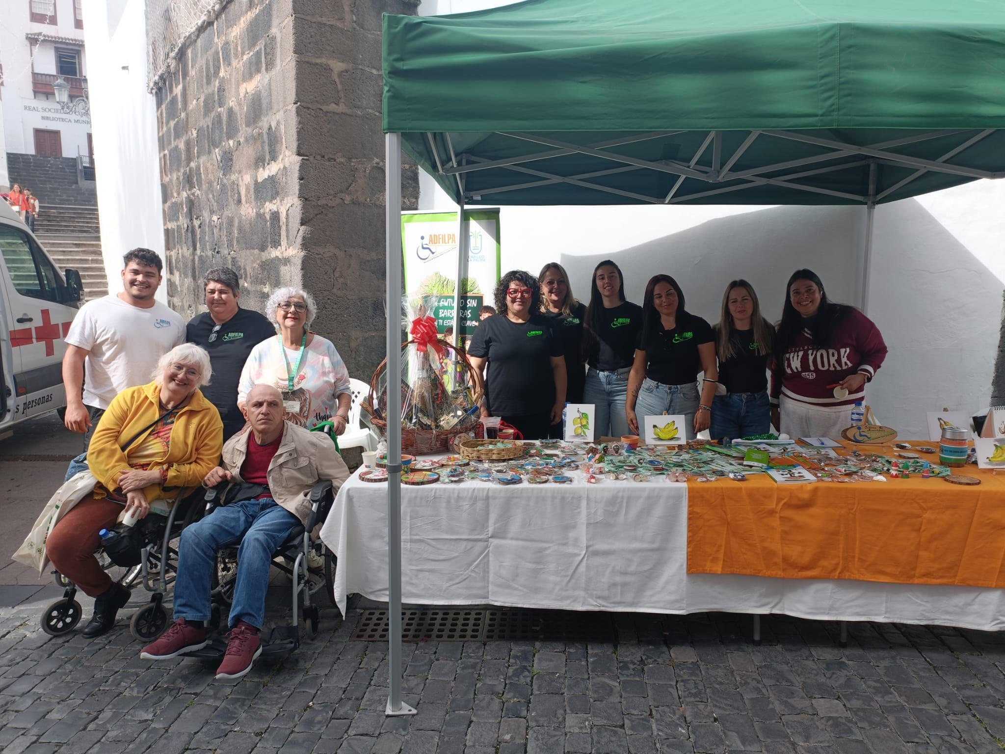 ADFILPA visibiliza el valor del compromiso social en la Feria del Voluntariado de Santa Cruz de La Palma